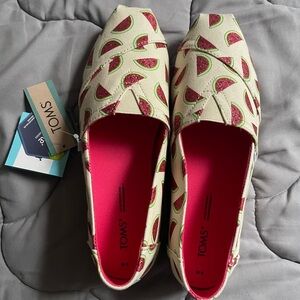 Womens Toms